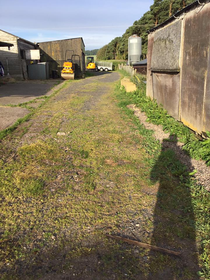 Farm Yard Preparation, Tarmac Binder and Surface Dressing 