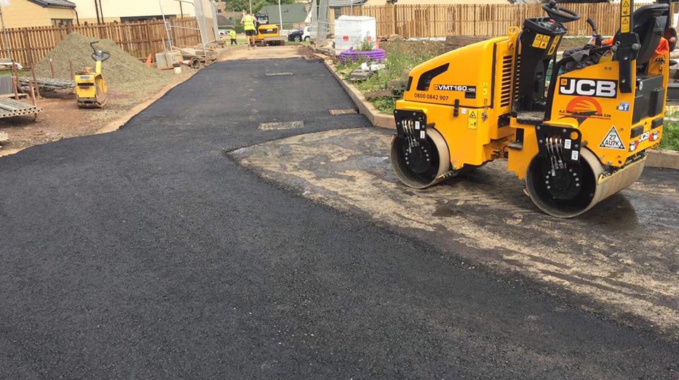 185 Tons of Tarmac Laid for J.S Crawford Builders at Dranick Green