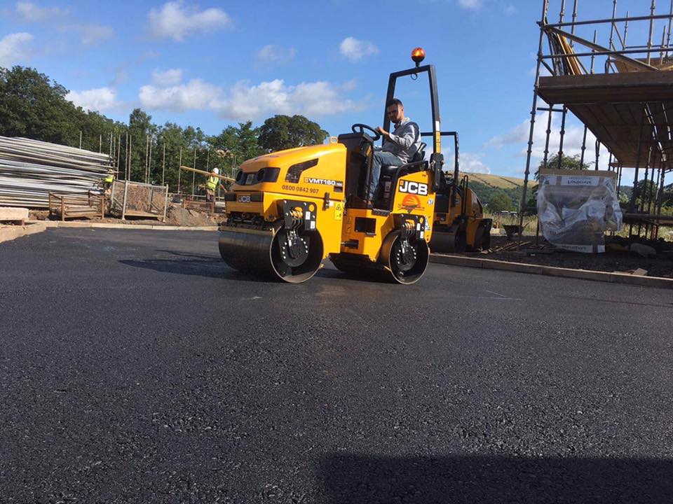 185 Tons of Tarmac Laid for J.S Crawford Builders at Dranick Green