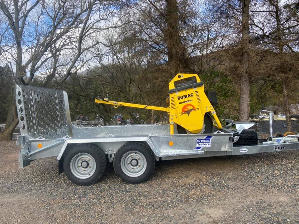 BOMAG BW71 E-2 Roller + IFOR WILLIAMS GH1054 Plant Transport Trailer