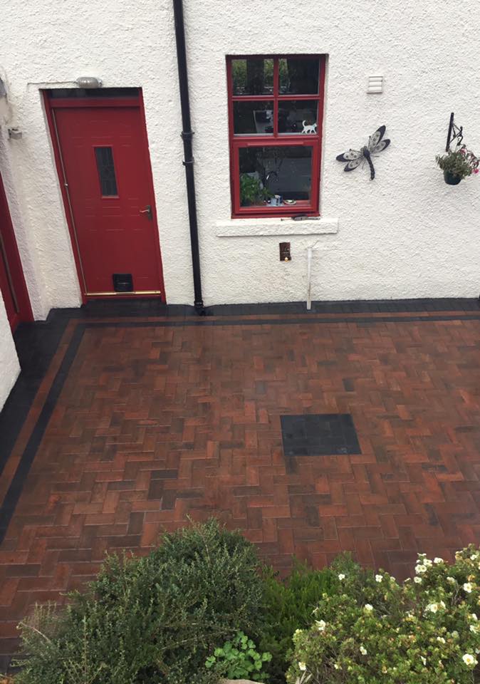 Brindle and Charcoal Mono Block Patio which looks great