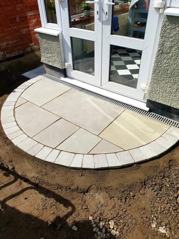 New Driveway with Tegula Pennant Grey Block Edging