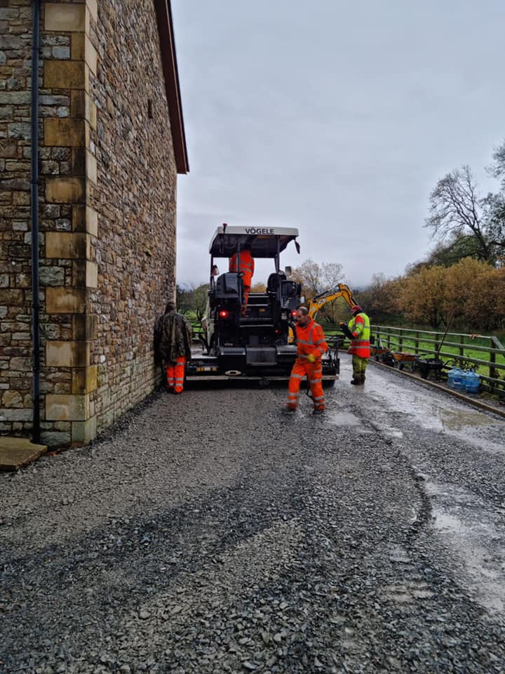 new driveway and roadway levelling work