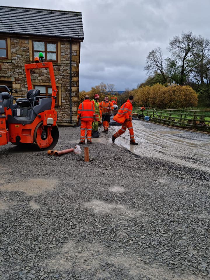 new driveway and roadway levelling work
