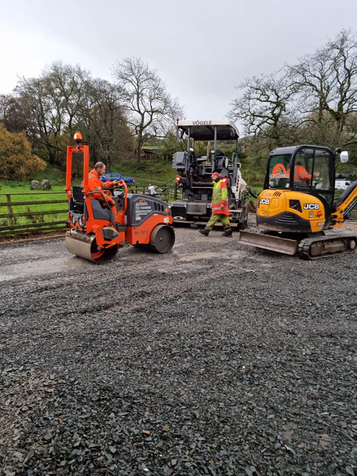 new driveway and roadway levelling work