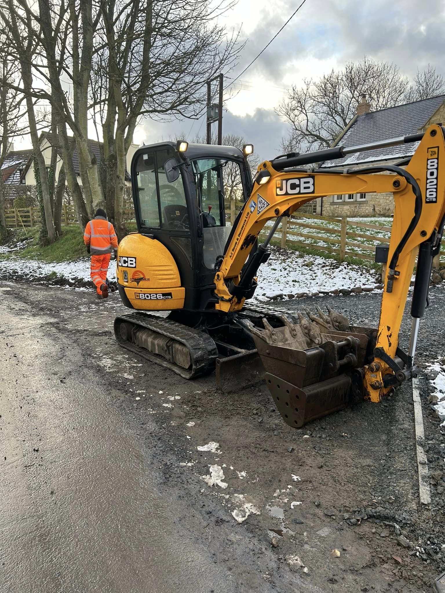 New Tarmac Entranceway to Council Specifications