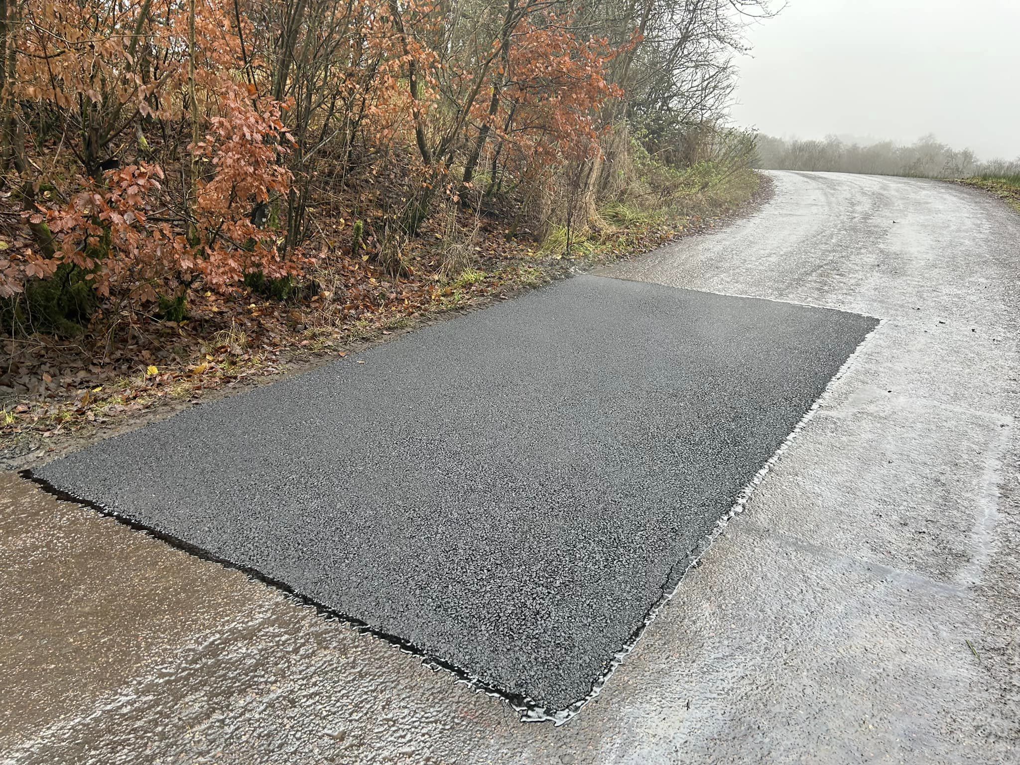 road repairs, fix potholes, tarmac patches, reinstatement - specialist contractors