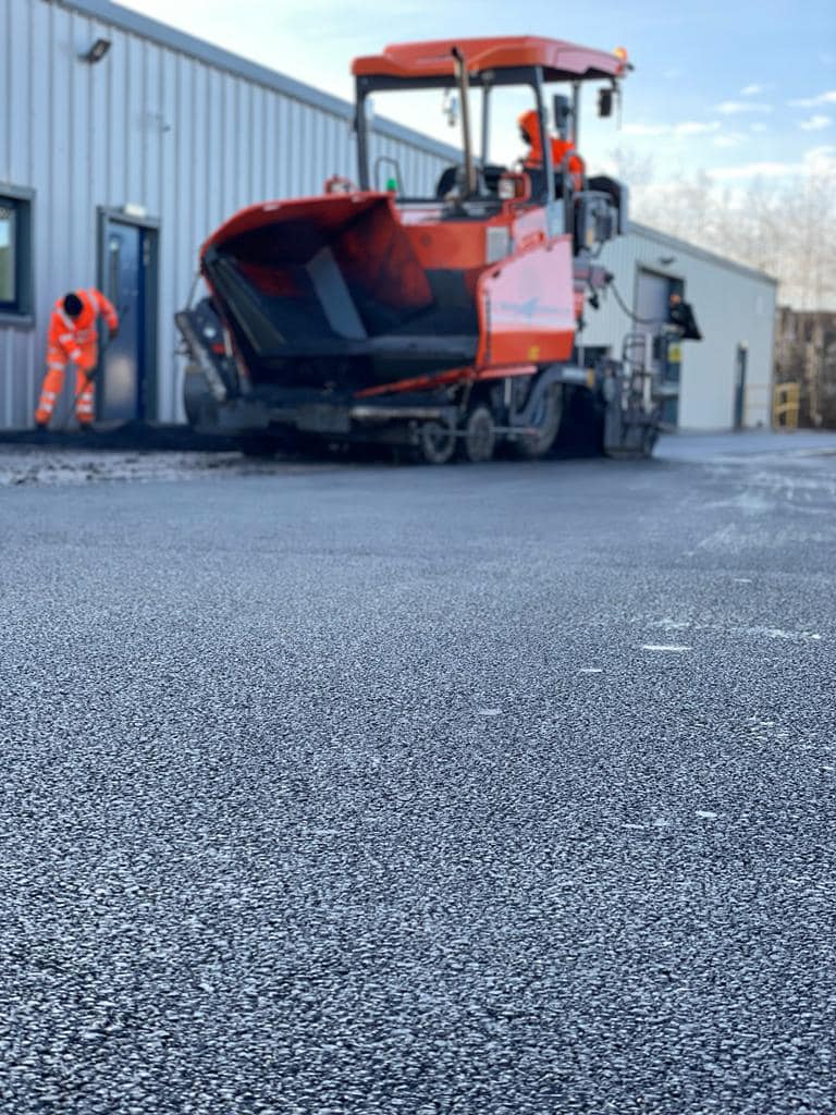 road surfacing plant hire road paver