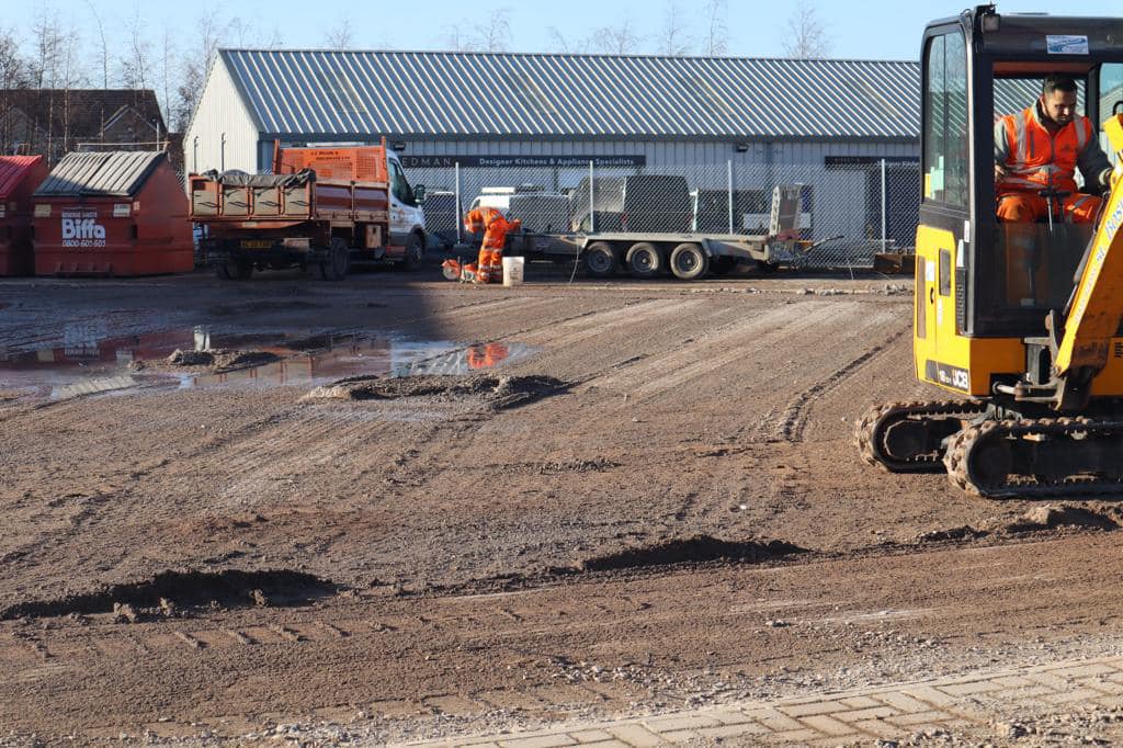 road surfacing plant hire mini excavator