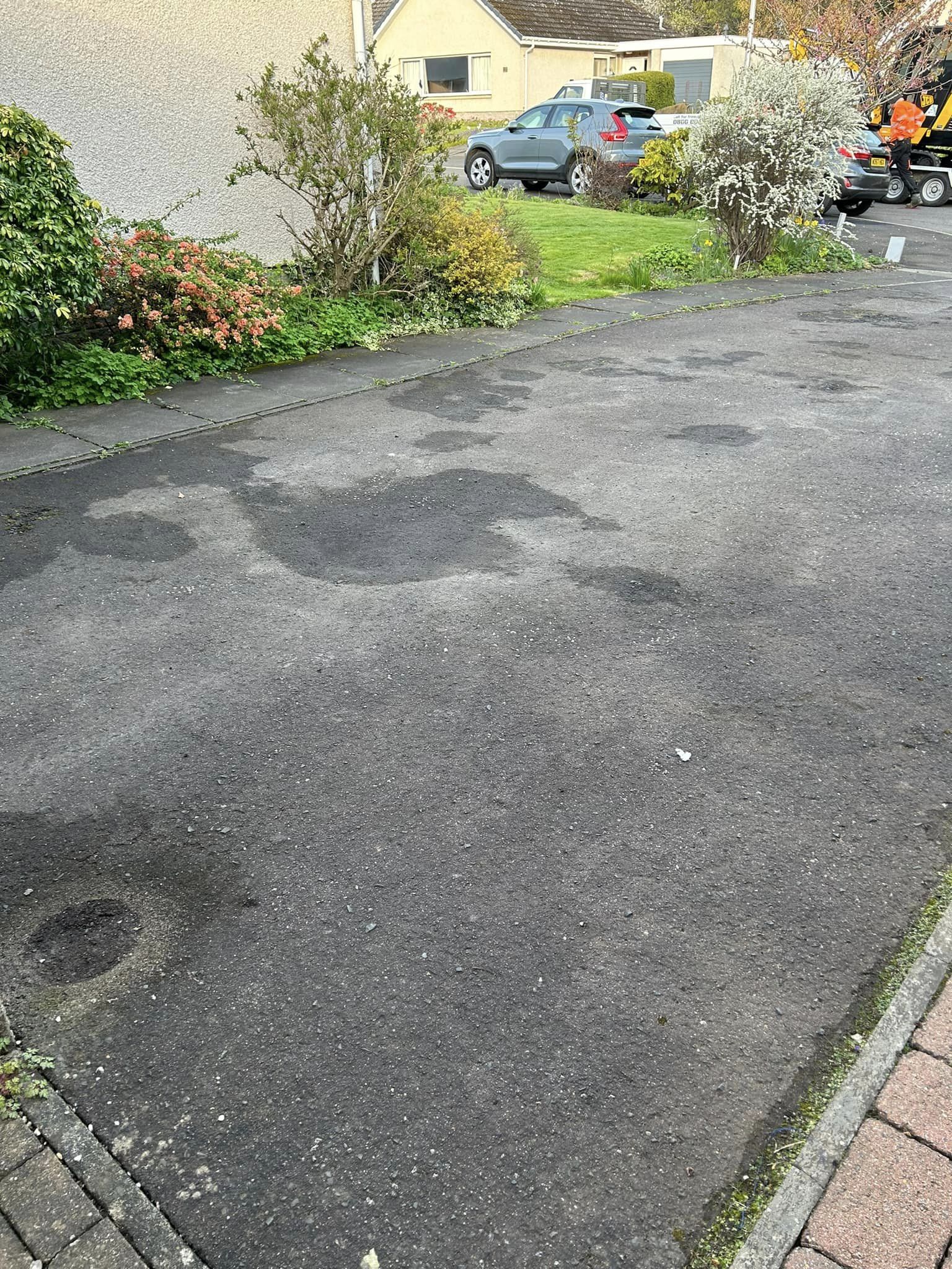 Replace Old Deteriorating Tarmac Driveway