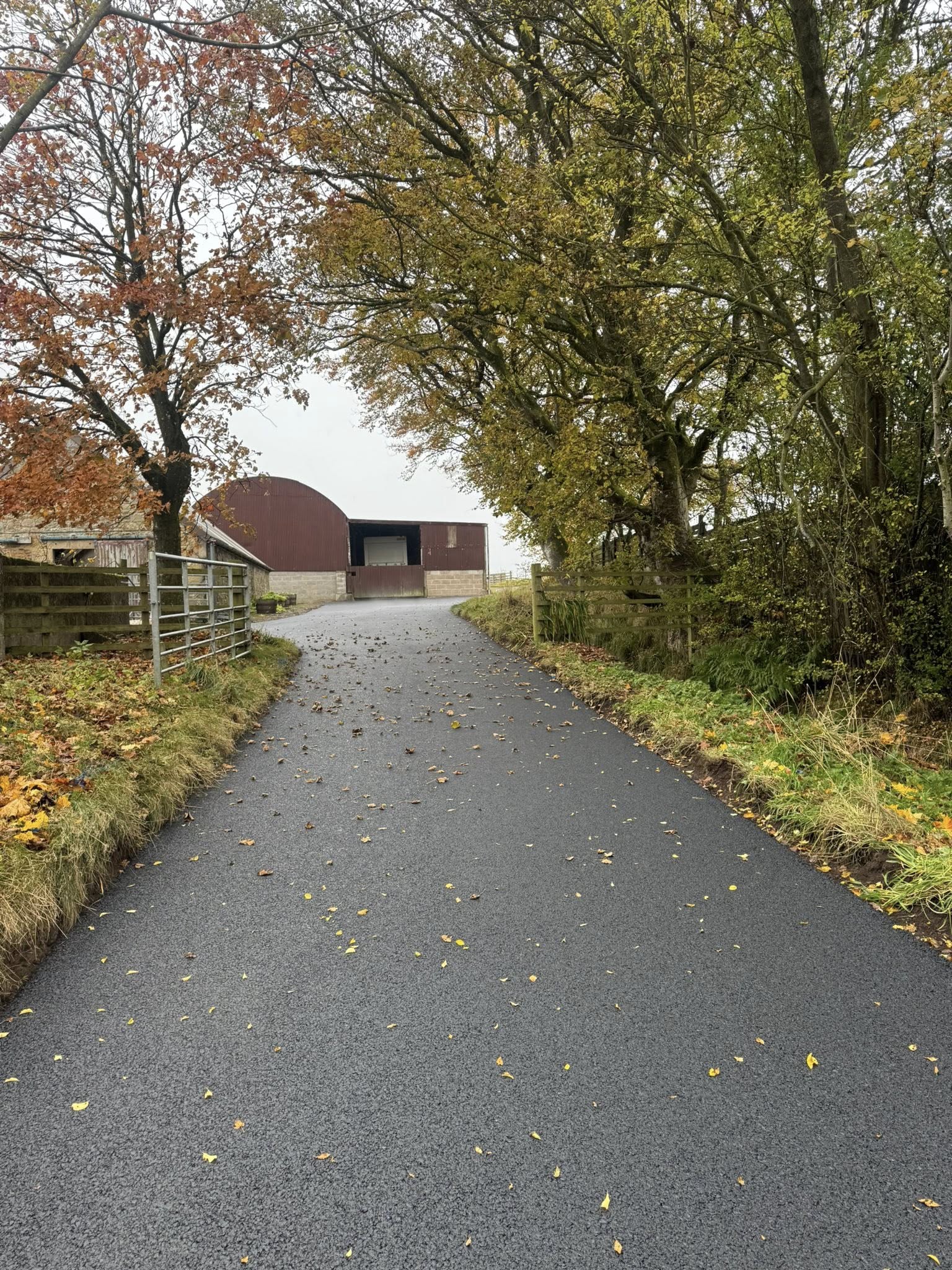 Tarmac Farm Road, Courtyard - Lanarkshire