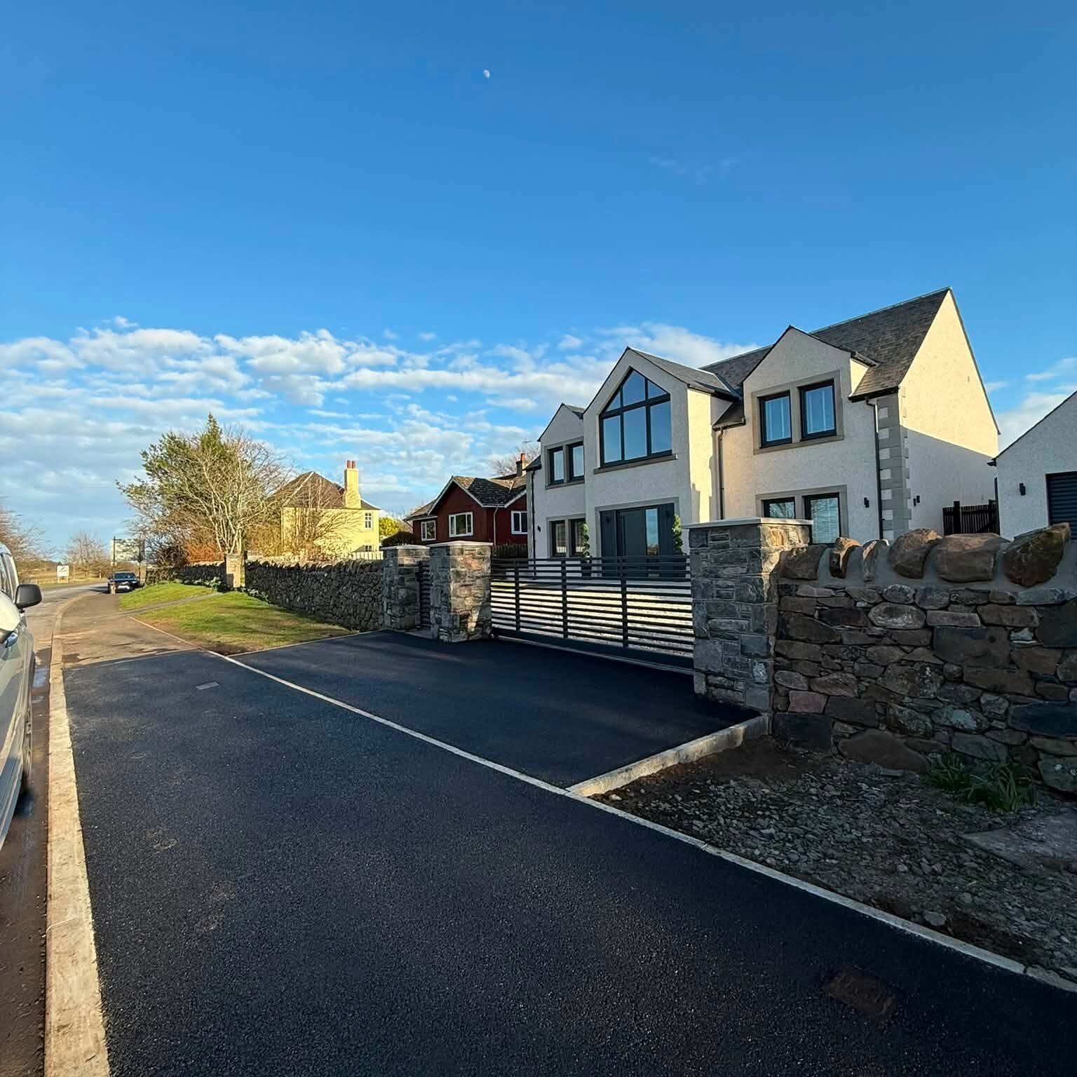 Tarmac Driveway with Dropped Kerb Access - Council Approved Contractor